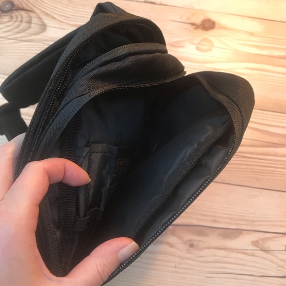 Highland Tactical Crossbody Bag - Picture 15 of 15